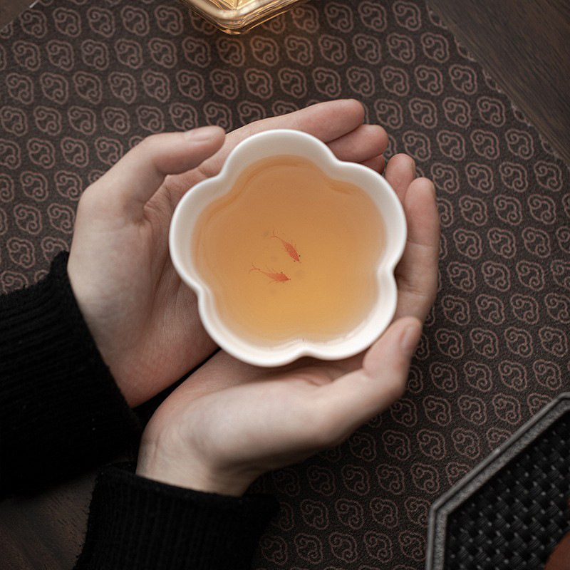 Cốc trà sứ trắng cao cấp, bộ trà kungfu, cốc chủ lò Ru, chén trà đơn, sứ vẽ tay, quà lưu niệm cá