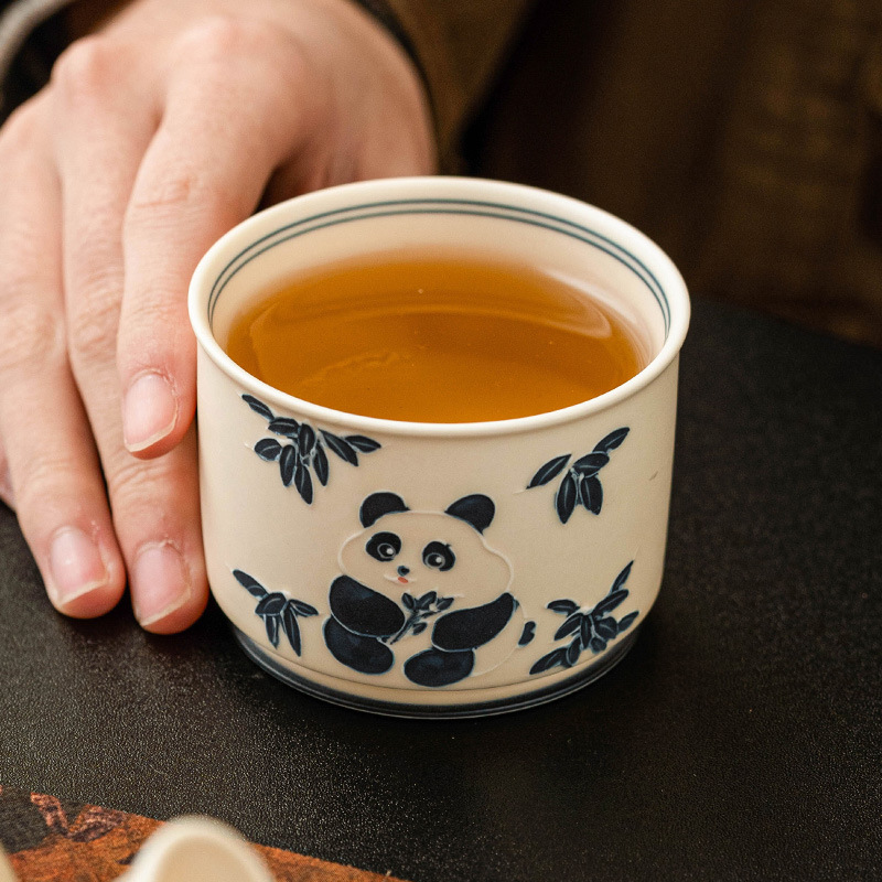 Cốc chủ nhân gấu trúc vẽ tay cốc đơn cốc ống thẳng gia dụng Bộ trà Kung Fu Trung Quốc cốc trà gốm sứ cốc trà
