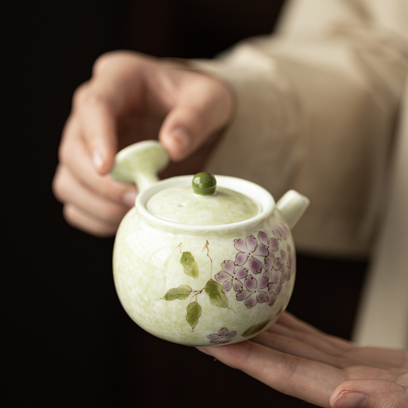 Ấm trà tay cầm hoa cẩm tú cầu vẽ tay ấm trà gốm sứ gia dụng ấm trà Kung Fu thủ công Trung Quốc cho bé gái