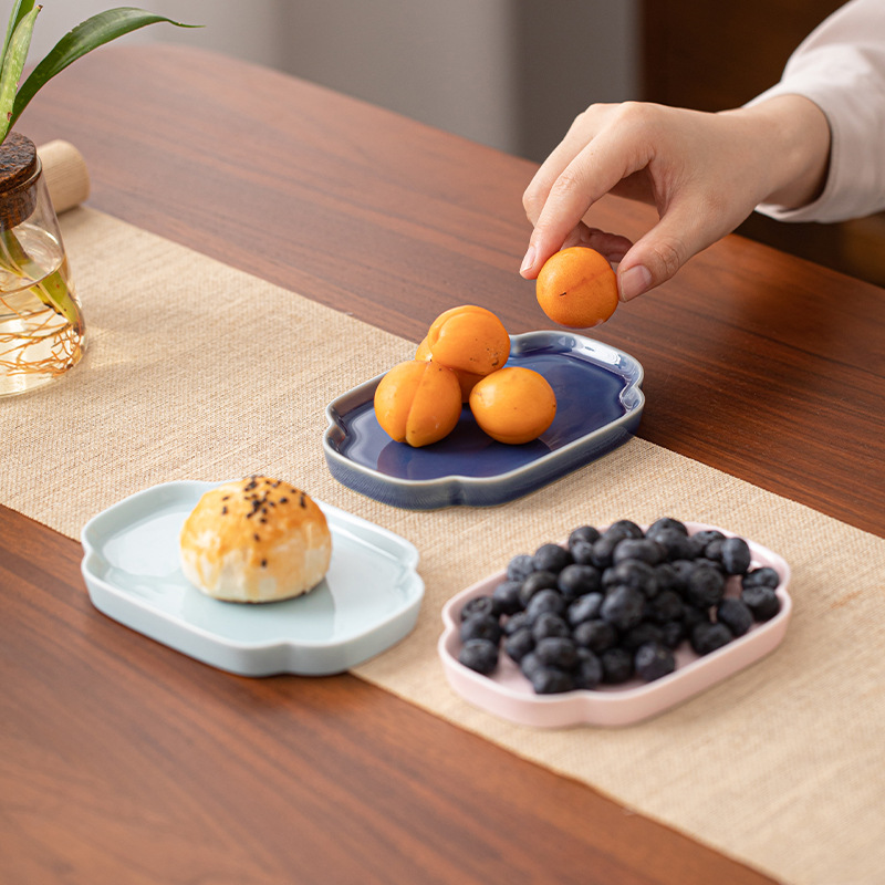 Đĩa giải khát Ruyi Đĩa trái cây gốm sứ kiểu Trung Quốc Phụ kiện bộ trà Kung Fu gia dụng Đĩa trái cây khô Đĩa bánh ngọt Đĩa bong bóng khô