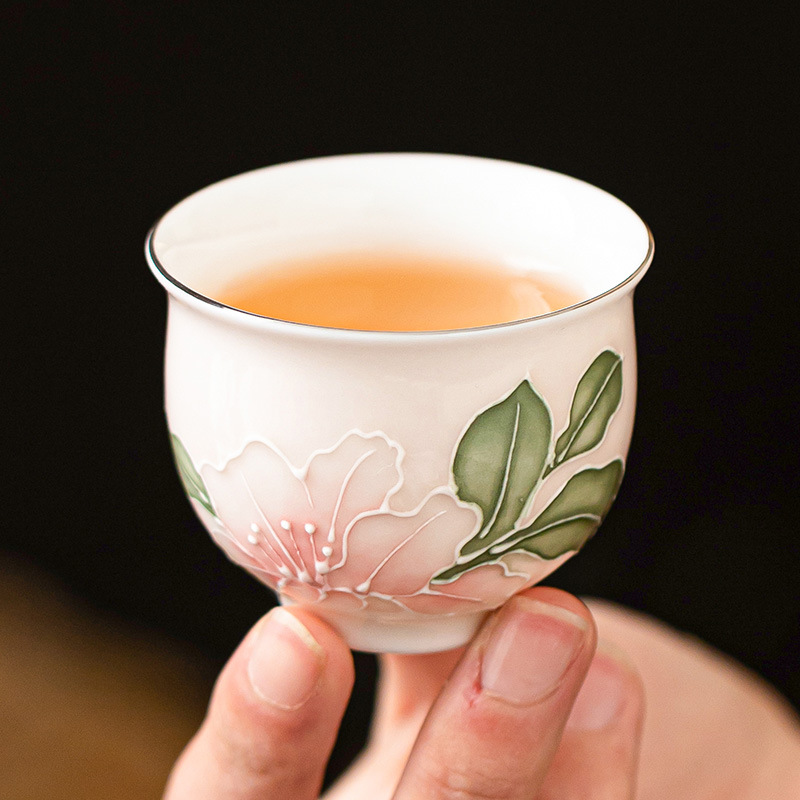Chén trà gốm hoa huệ hồng chạm khắc vẽ tay chén trà chén trà phong cách Trung Quốc chén trà nhỏ chén gia chủ cao cấp cốc đơn