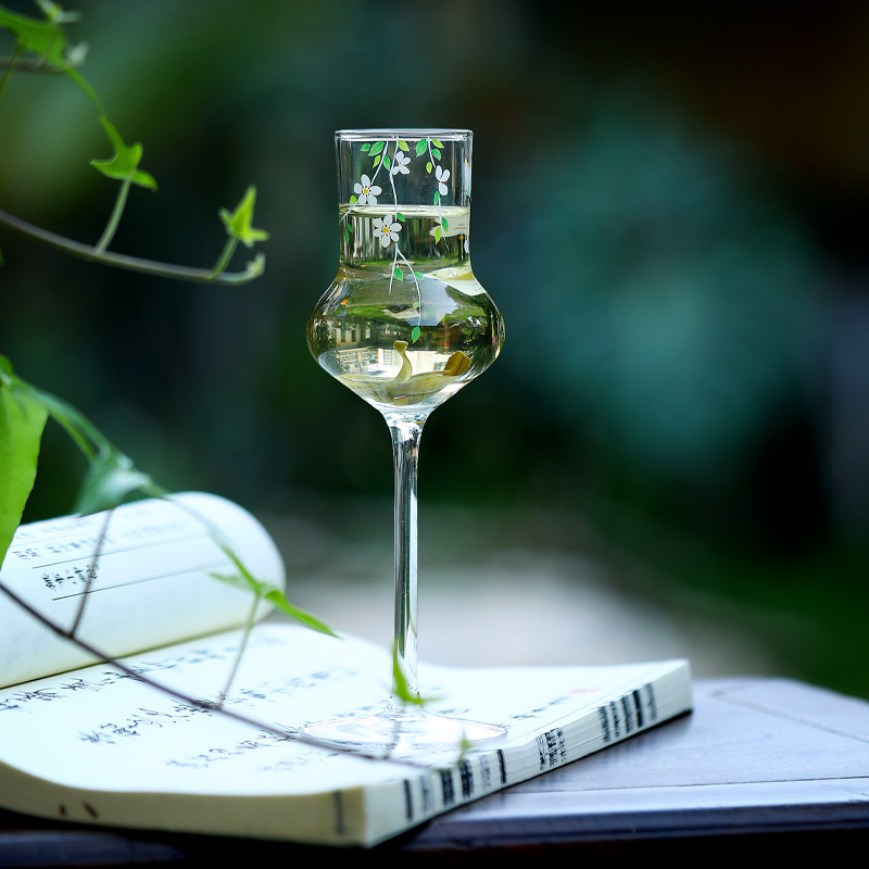 Cốc cao nhỏ gia dụng Huachao cốc thủy tinh chịu nhiệt nhỏ mới mẻ tách trà nghệ thuật nếm trà trà xanh tách trà