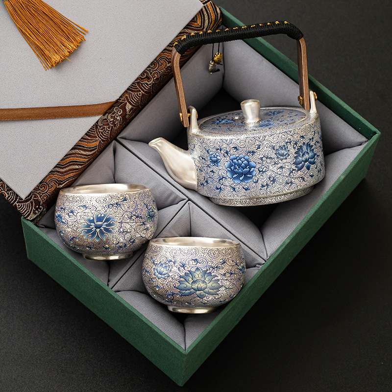 Bộ ấm trà Kung Fu màu xanh và trắng hoa sen mạ bạc sang trọng cao cấp 2024 mẫu mới hộp quà một ấm hai cốc quà tặng