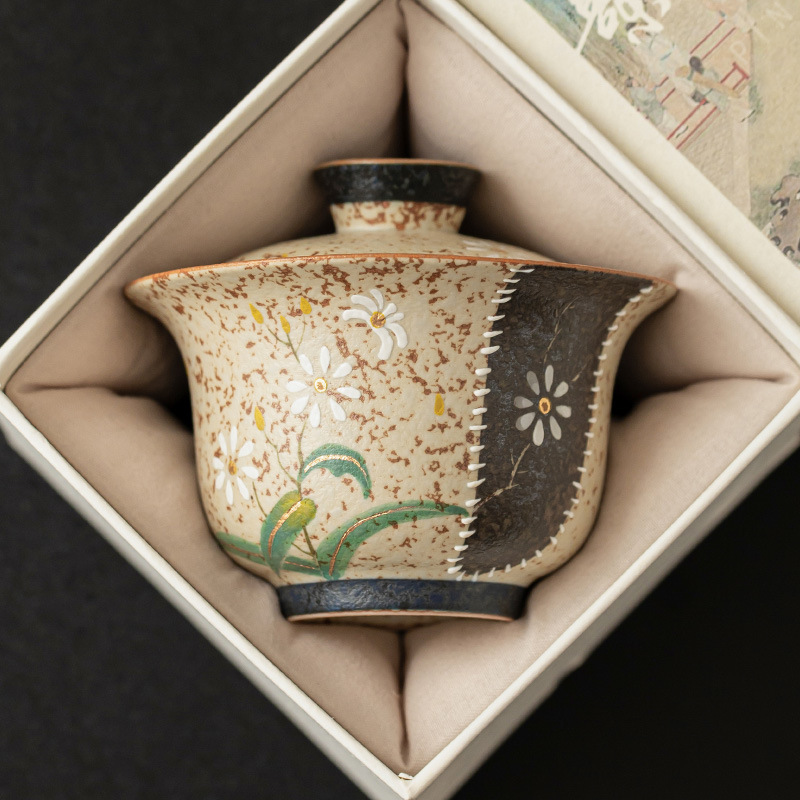 Màu xanh và trắng, đá lửa đỏ, bát có nắp, bát pha trà hoa cúc nhỏ vẽ tay bằng vàng, bộ trà kungfu xám thực vật có nắp