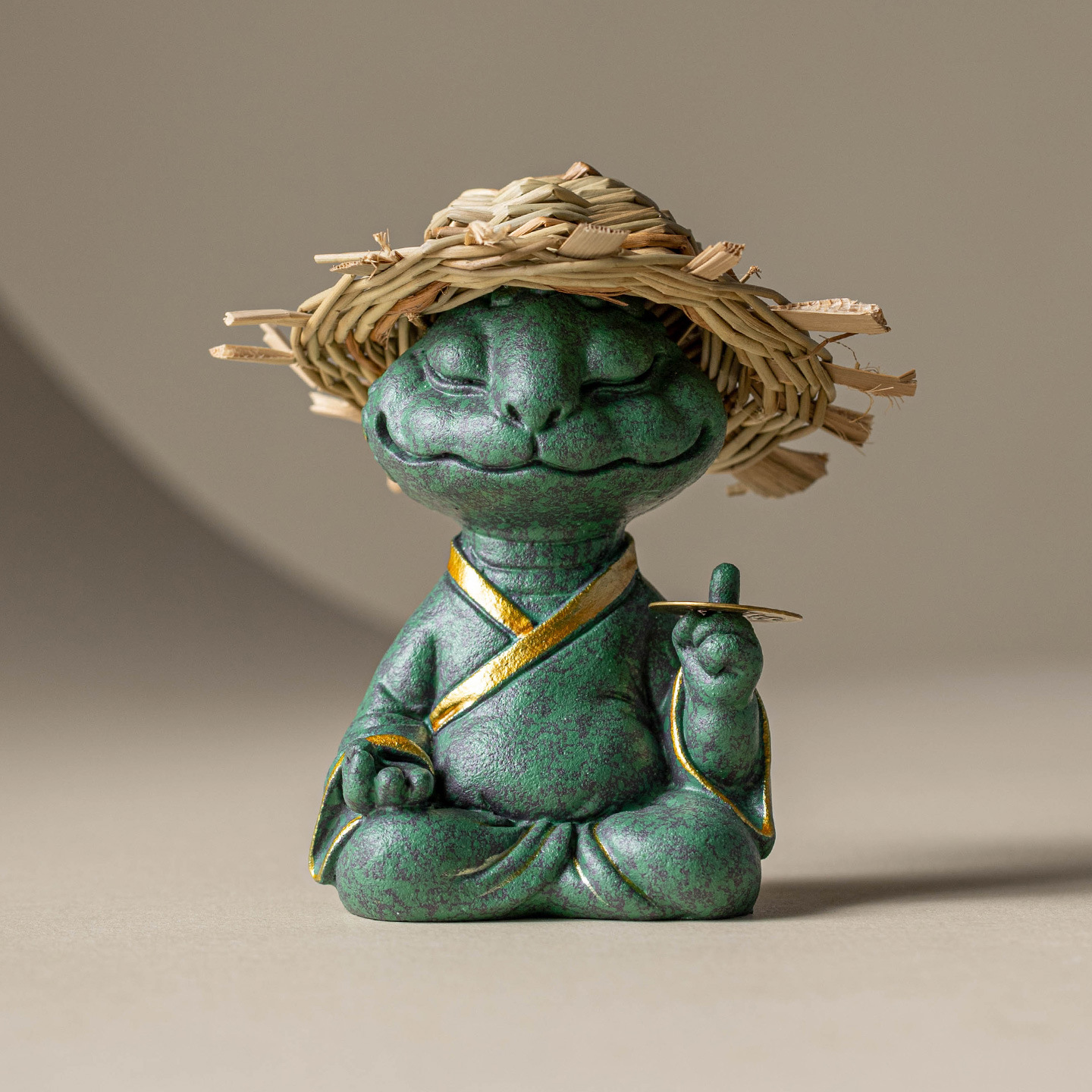 Món đồ trang trí nhà sáng tạo theo phong cách Trung Quốc đảm bảo thu hút sự giàu có, đồ trang trí bàn trà bằng đá sa thạch xanh của Trung Quốc.