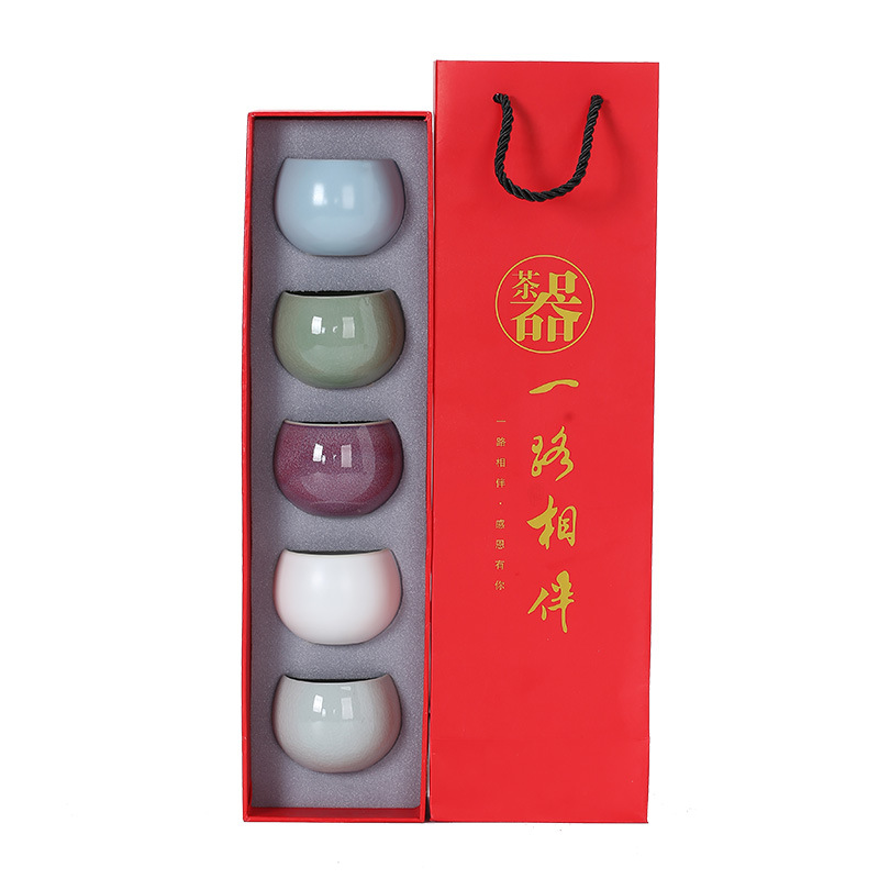 Bộ ấm chén trà quà tặng với năm lò nổi tiếng: chén nếm, chén chủ, lò Ru gốm, lò Ge, lò Jun, chén trà Kung Fu để uống trà.
