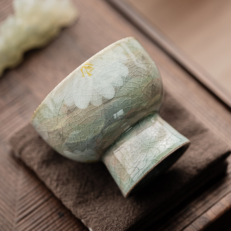 Borneol tráng men gốm vẽ tay hoa cúc cao cốc uống trà bộ trà Kung Fu đồ gia dụng cốc trà tặng bạn bè quà lưu niệm