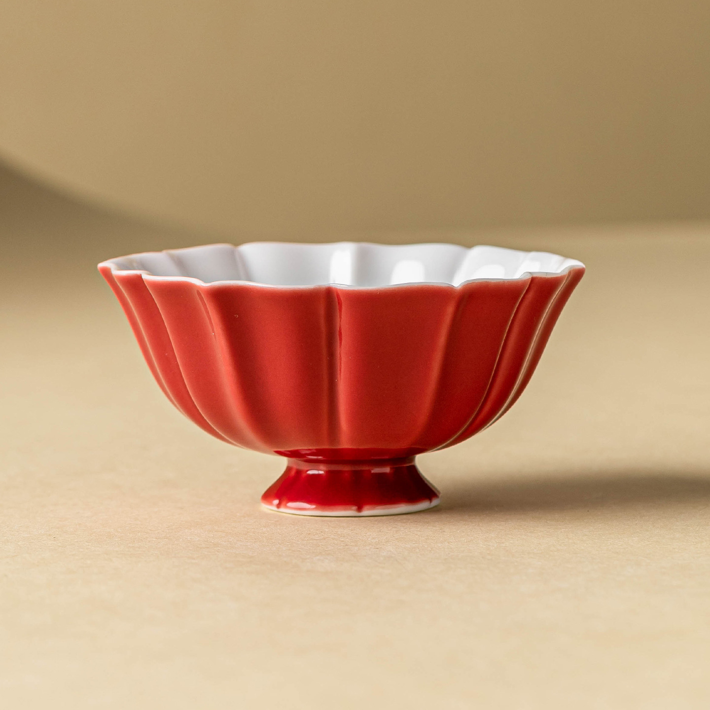 Cốc chủ nhân cánh sen chân cao cốc trà gốm sứ đỏ Tử Cấm Thành cốc trà văn phòng cốc đơn tinh tế bộ trà Kung Fu