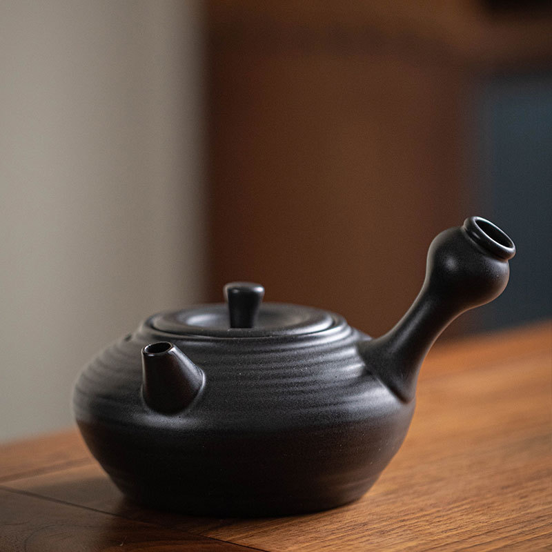 Ấm trà tay cầm bên có ren ấm pha trà ấm gốm cổ điển dụng cụ pha trà Kung Fu bếp nấu trà gia dụng ấm đơn thủ công