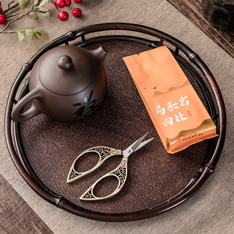 Kéo trà vàng titan cổ điển kéo trà trà Pu'er gia dụng sáng tạo túi trà túi pha trà kéo nghệ thuật trà đạo không khớp