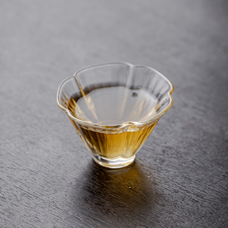 Cốc trà thủy tinh cốc nhỏ chịu nhiệt cao Borosilicate cốc trà dày cốc cánh hoa gia dụng cốc Chủ Bộ trà Kung Fu