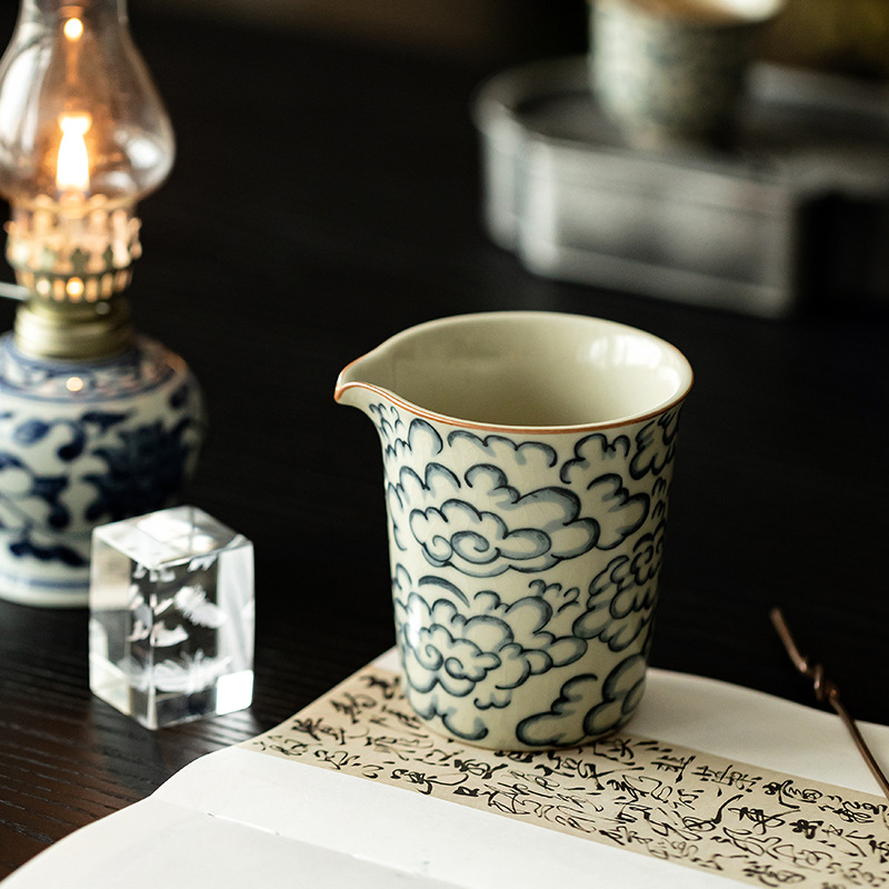 Mở lát có thể nâng cổ Ru lò Xiangyun gốm sứ biển trà tách chia tách trà đồng nhất tách trà phụ kiện bộ trà Kung Fu