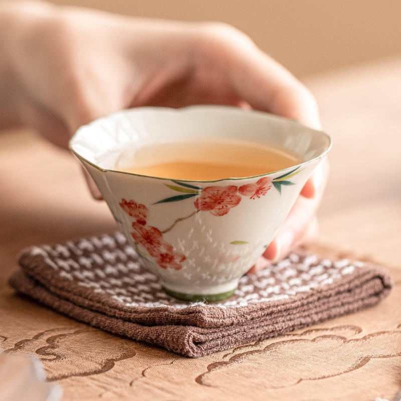 Cốc xô hoa đào vẽ tay cốc đơn cốc trà Kung Fu cao cấp cốc chủ nhân cốc gốm sứ bộ trà đơn hộp quà tách trà