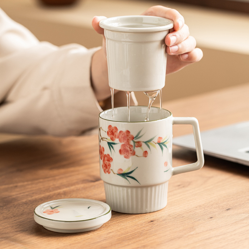 Cốc trà hoa đào vẽ tay cốc văn phòng cốc gốm cốc tách trà cốc pha trà cốc uống nước gia dụng có nắp