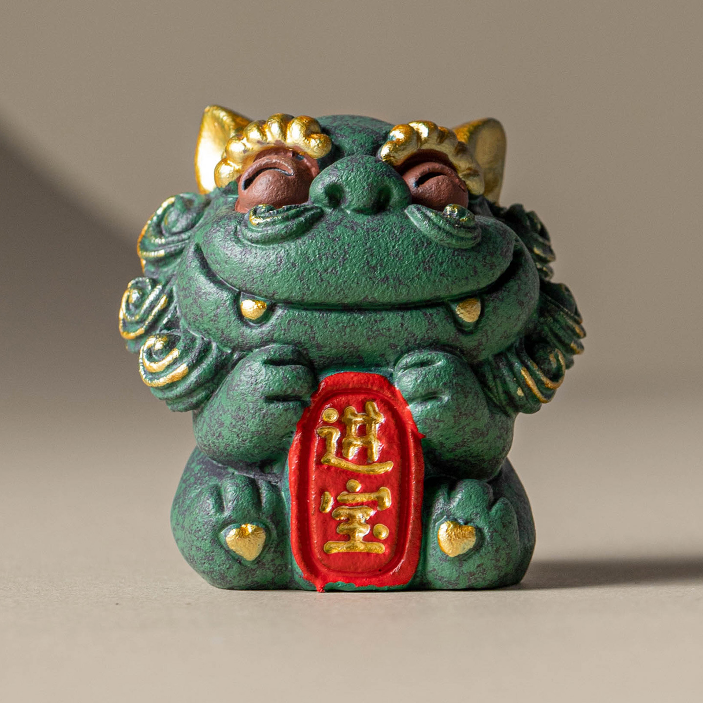 Nhà máy sáng tạo đá sa thạch xanh thủy triều quốc gia sư tử sáng tạo đồ trang trí nhỏ bể cá làm cảnh may mắn kho báu đồ tốt