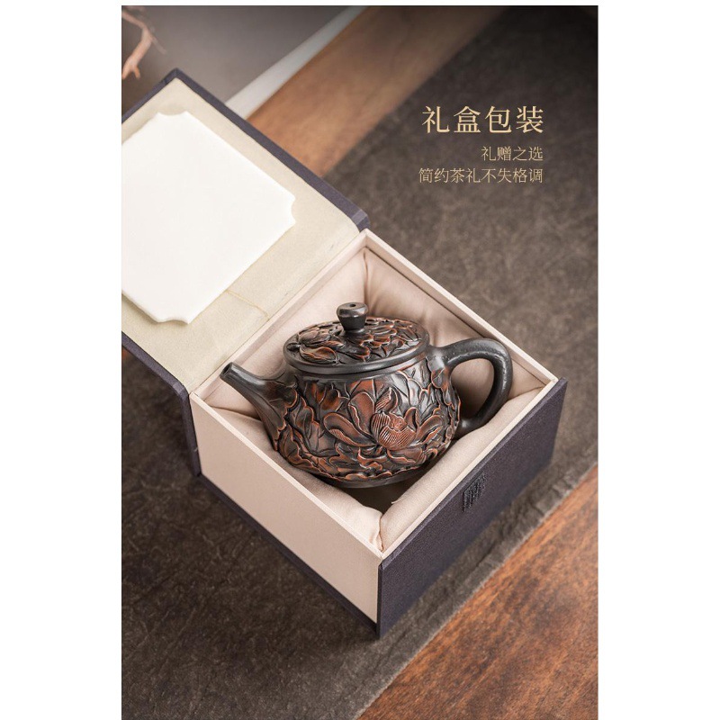 Ấm trà thủ công nổi tiếng Vân Nam gốm tím ấm đơn chạm nổi đầy đủ ấm pha trà chạm khắc ấm trà bộ ấm sức khỏe