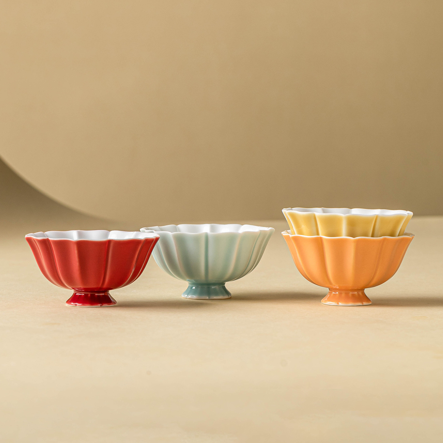 Cốc trà cánh sen chân cao cốc sứ cốc chủ nhân cốc trà nhỏ cổ điển kiểu Trung Quốc cốc trà đãi khách gia dụng hộp quà