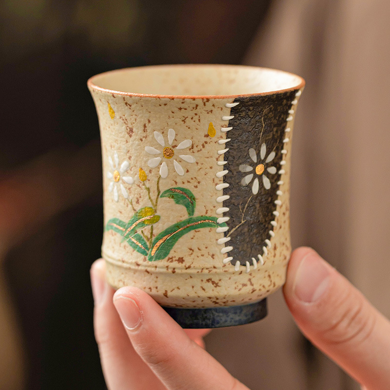 Cốc trà gốm đỏ đá lửa xanh trắng cốc chủ nhân vẽ tay hoa cúc nhỏ cốc tre cốc uống trà gia dụng