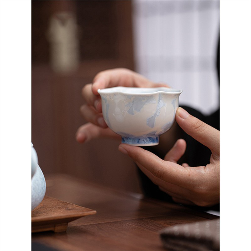 Cốc chủ nhân tráng men pha lê cặp cốc bộ ấm trà Kung Fu biến đổi lò nung màu xanh băng hoa cánh hoa cốc giá trị cao bán buôn quà lưu niệm