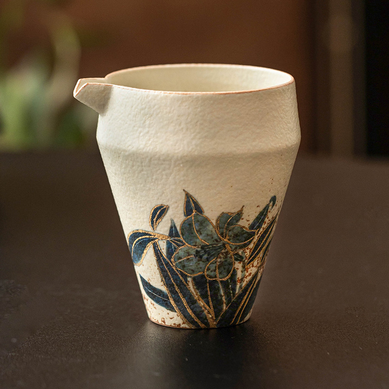 Cốc công bằng gốm sứ đỏ đá lửa trắng xanh, dụng cụ chia trà gia dụng, bộ trà kungfu biển trà đơn kiểu Trung Quốc sáng tạo, tách trà đồng nhất