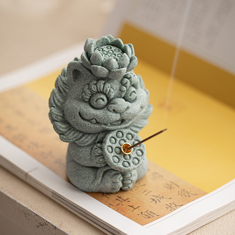 Đồ trang trí thú cưng trà Sư tử gió sa thạch xanh trang trí bàn trà phòng khách gia dụng nắp chơi trà nhỏ đặt ghế cắm hương dây sáng tạo