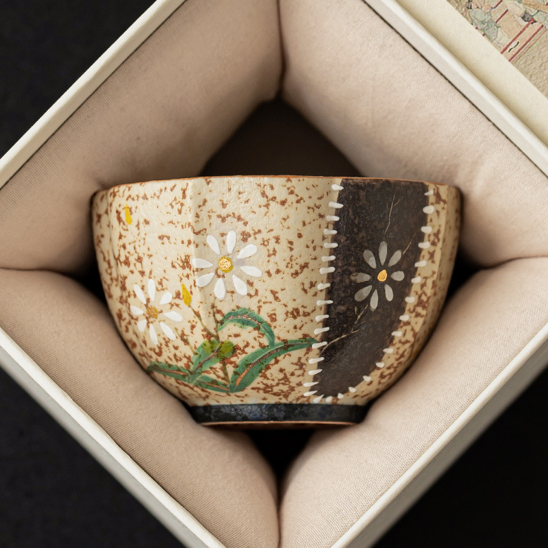 Cốc trà cổ cốc chủ nhân màu đỏ đá lửa trắng sơn vàng vẽ tay hoa cúc nhỏ cánh sen cốc trà gia dụng dung tích lớn