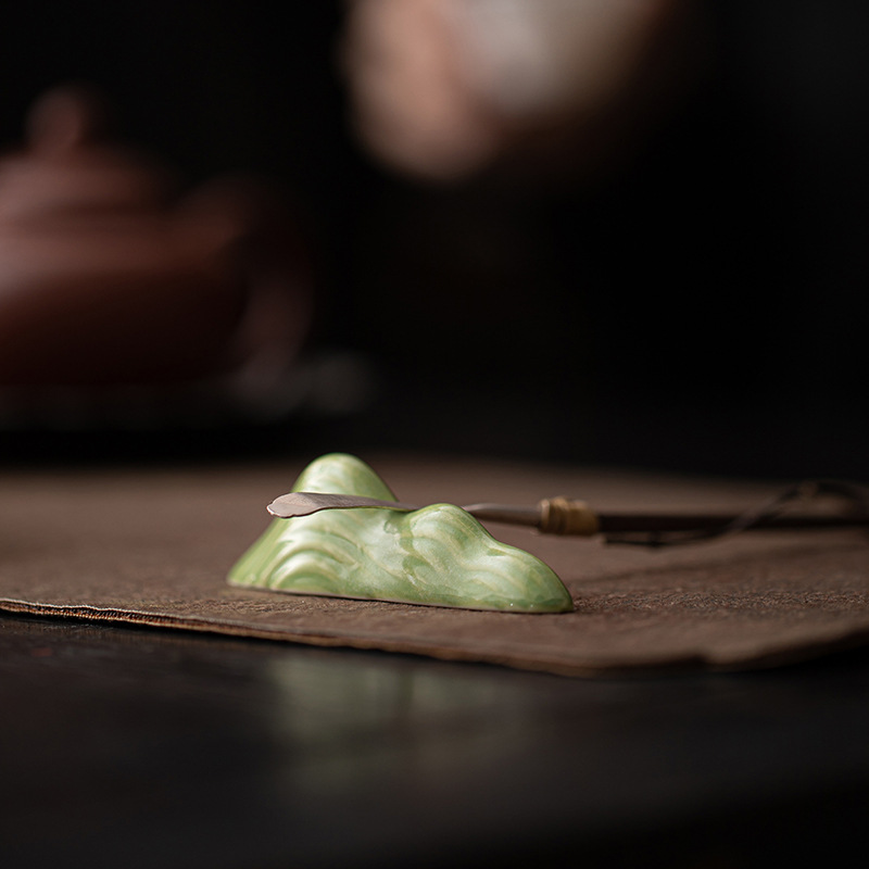 Giang Sơn gốm hình núi hồ đá bút trà giữ kim trà thìa đựng Trung Quốc giữ bàn chải trà phụ kiện