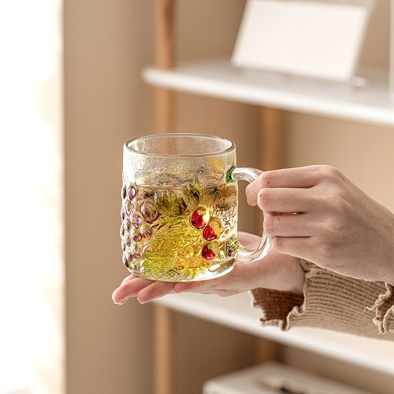 Cốc nho vẽ tay cốc thủy tinh cao cấp thích hợp cốc uống nước gia dụng có tay cầm cốc cà phê sữa Instagram cốc trà