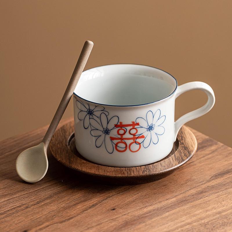 Vẽ tay Daisy Double Happiness Coffee Cup Bộ cốc và đĩa Cốc uống nước gia dụng Cốc mug Cốc trà chiều tinh tế Cốc nước