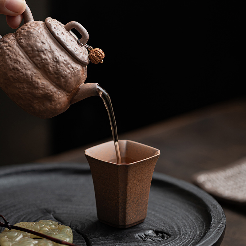 Cốc chủ nhân cổ điển phong cách Trung Quốc cổ điển bùn đá cũ cốc trà sản phẩm gia dụng dung tích nhỏ cốc trà gốm thô cốc trà kiểu Nhật cốc trà vuông