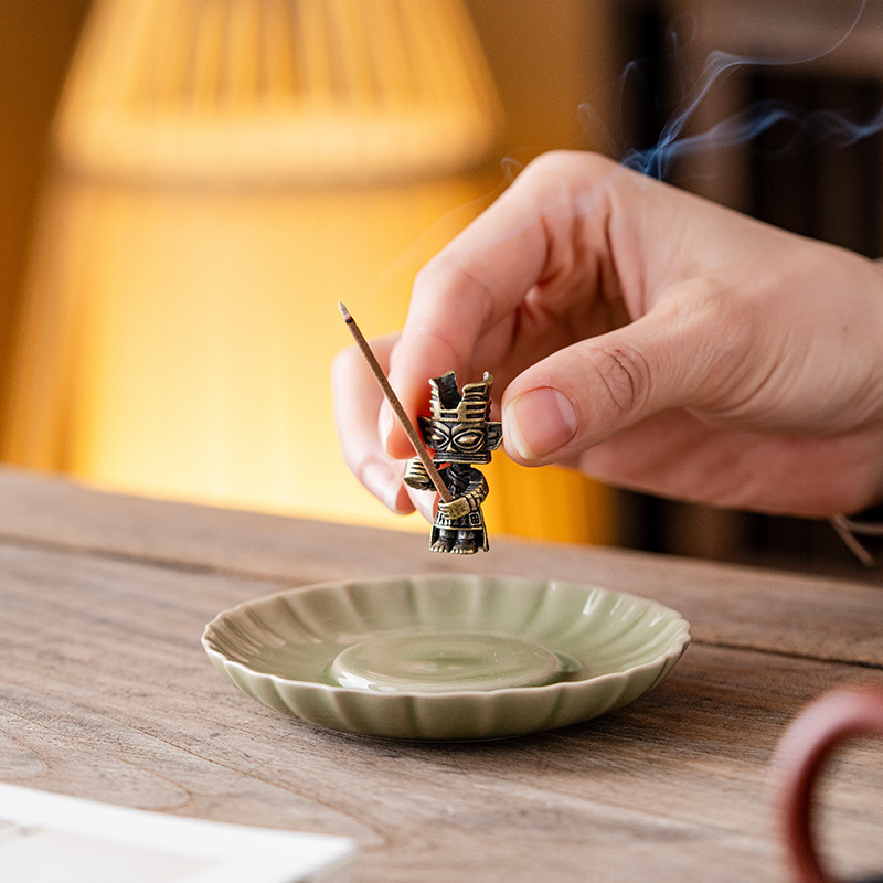 Ếch cổ Sanxingdui Pallet nhang cắm hương gốm sứ sáng tạo lư hương đồ trang trí ghế trà