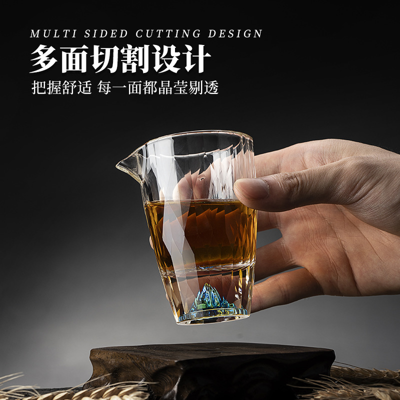 Nhà sản xuất bán buôn rượu trắng, Bình chia rượu hình núi, Bình đo rượu có hoa văn dọc cao cấp sáng tạo gia dụng, Bình rót rượu thủy tinh