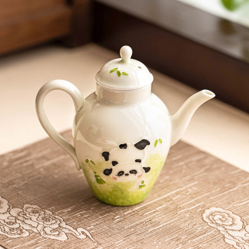 Chậu tinh xảo hình gấu trúc chạm khắc vẽ tay Ấm trà lọc gốm sứ Ấm trà Kung Fu đơn tay cầm bằng sứ không bị nóng tay