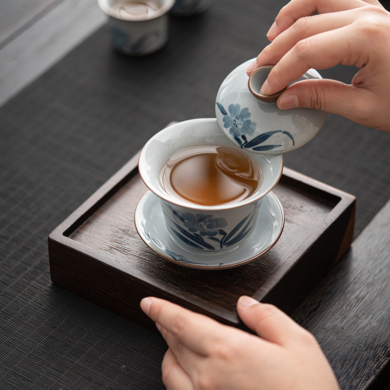 Bộ ấm trà Kung Fu trắng xanh vẽ tay sang trọng nhẹ nhàng Bộ ấm trà Trung Quốc gia dụng cổ điển tráng men