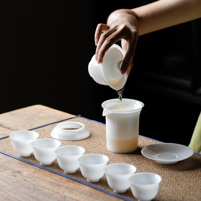 Bộ ấm trà Kung Fu bằng sứ ngọc bích mỡ cừu sang trọng cao cấp bộ đồ gia dụng cốc trà gốm sứ văn phòng có nắp hộp quà