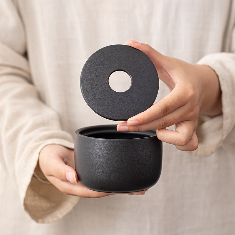 Gạt tàn hình tròn nhỏ có nắp đựng đồ trang trí sáng tạo Gạt tàn cỡ nhỏ bằng gốm sứ văn phòng gia dụng thùng đựng bã trà phòng khách
