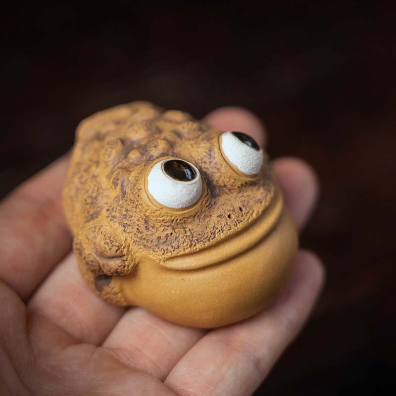 Vật nuôi trà cát tím quặng nguyên bản Nghi Hưng đồ trang trí nhỏ ba chân con cóc vàng Pixiu Bộ trà gốm sứ Điêu Khắc Phụ kiện cho con cóc vàng mùa xuân