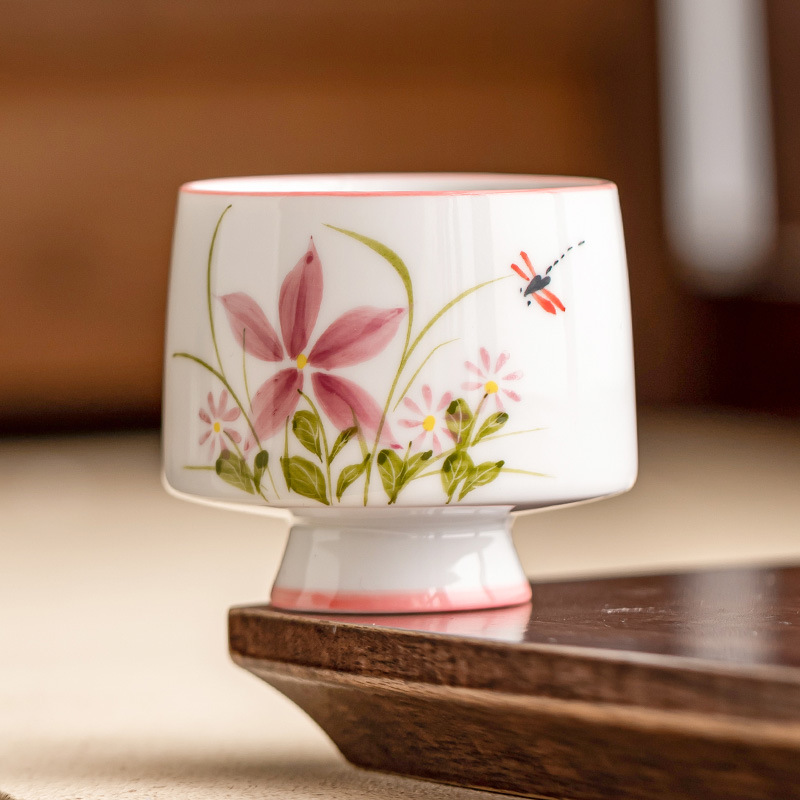 Cốc trà chân cao chuồn chuồn cúc gốm sứ vẽ tay chủ nhân cốc trà Kung Fu cốc trà đơn cốc trà cốc nhỏ