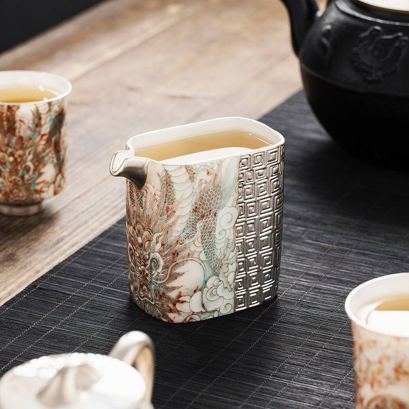 Chén vuông vàng mạ bạc, quà tặng cao cấp cho khách hàng lớn tuổi và bạn bè, quà tặng sinh nhật