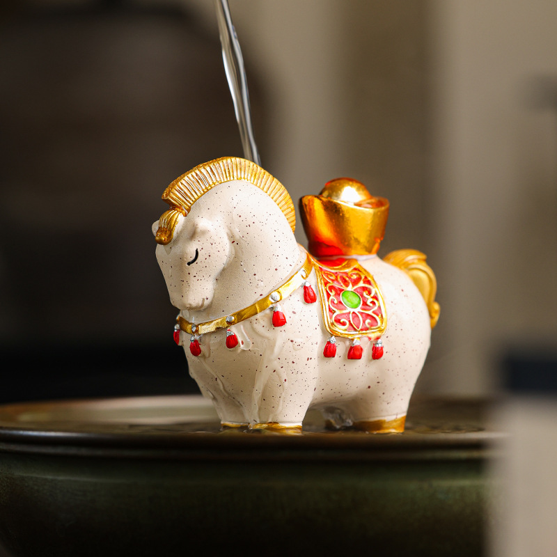 Trà thú cưng làm giàu ngay lập tức 2025 cửa hàng mới sang trọng có thể nâng cao trà chơi bàn trà bàn trà sáng tạo đồ trang trí nhỏ thu hút sự giàu có