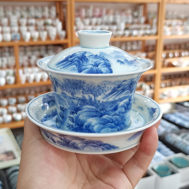 Bộ trà Kung Fu cao cấp bát có nắp ba tài năng bát pha trà phong cảnh xanh và trắng Jingdezhen bát có nắp móng ngựa đế bằng cổ điển