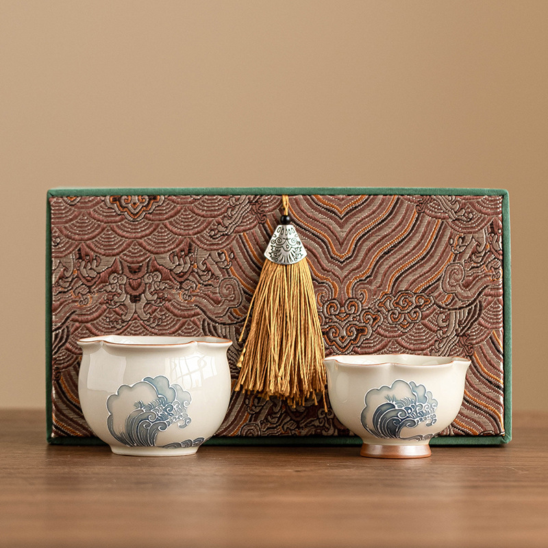 Cốc nụ hoa sóng chạm khắc xếp chồng cốc trà vẽ tay kiểu Trung Quốc cốc chủ nhân bộ trà gốm sứ đơn giản hộp quà tặng chén trà Kung Fu