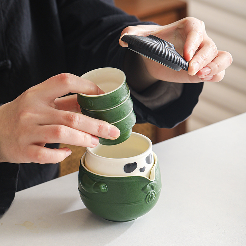 Bộ trà du lịch gấu trúc hộp quà tặng bộ trà nữ uống một người xách tay cốc pha trà ngoài trời