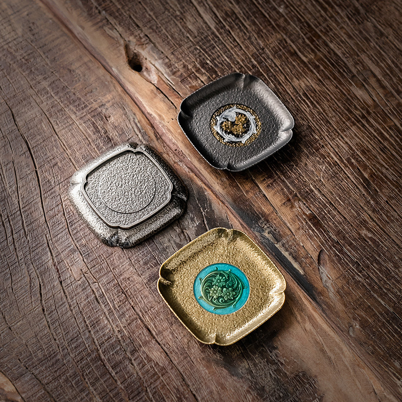 Bán buôn đế cốc trà Kung Fu cloisonne Đế cốc men trà đạo sáng tạo đế Trà đồng đế trà phụ kiện kim loại gia dụng