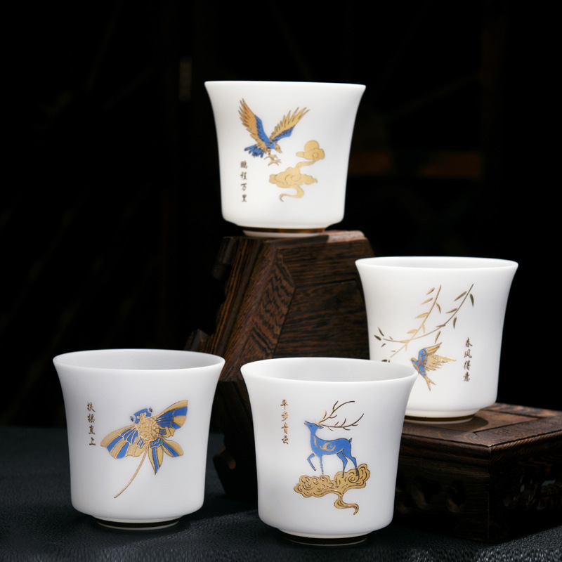 Đá ngọc Sứ uống trà cốc chủ nhân cầm tay ngoài trời cốc trà Kungfu sơn vàng mỡ cừu cốc trà Hộp quà chén trà