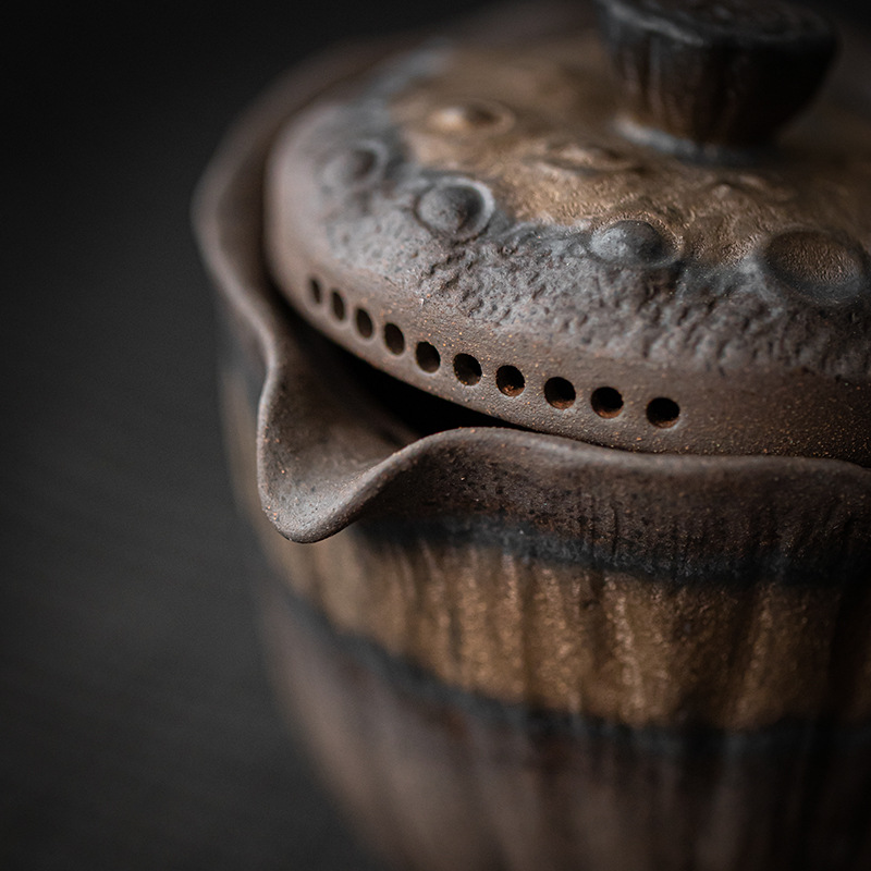 Bán buôn ấm cầm tay hoa sen mạ vàng gốm thô ấm pha trà Thiền gia dụng cổ điển thủ công có bộ lọc Bát Trà chống bỏng