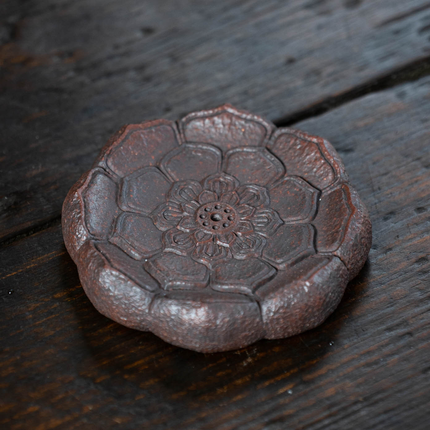 Đồ trang trí trà đạo thú cưng Cát Tím quặng nguyên bản Nghi Hưng, đế cắm hương, lư hương