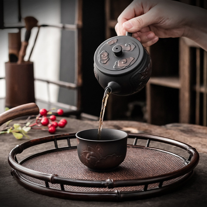 Ấm trà Gốm Tím dụng cụ trà gốm sứ gia dụng Kung Fu ấm trà cầm tay Gốm Tím ấm pha trà cầm tay