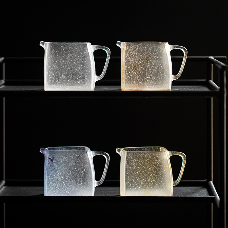 Cốc công cộng Yushantang cốc tách trà thủy tinh cao cấp phụ kiện biển trà phụ kiện trà bộ trà chuyên dụng pha trà hình vuông cổ điển