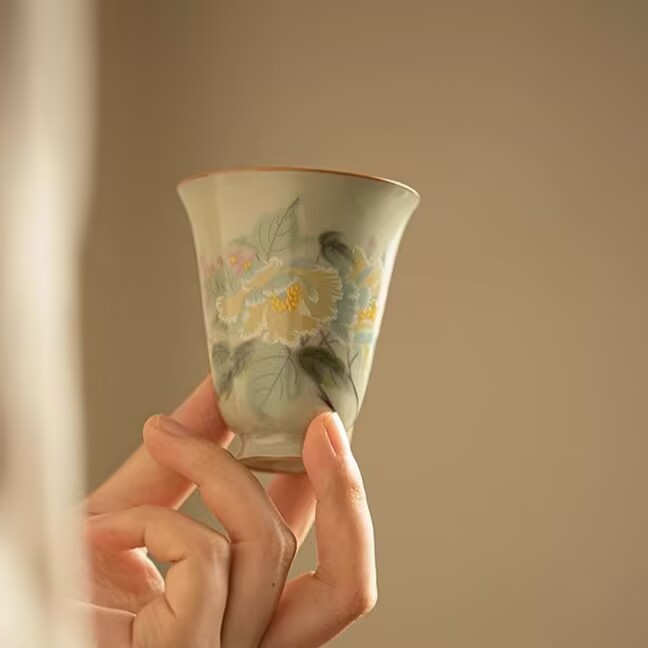 Màu vàng bí mật lò Ru hoa và chim hình ảnh bình trà cốc chủ nhân tách trà cốc gốm sứ chuông gió bộ trà Kung Fu Trung Quốc phong cách retro